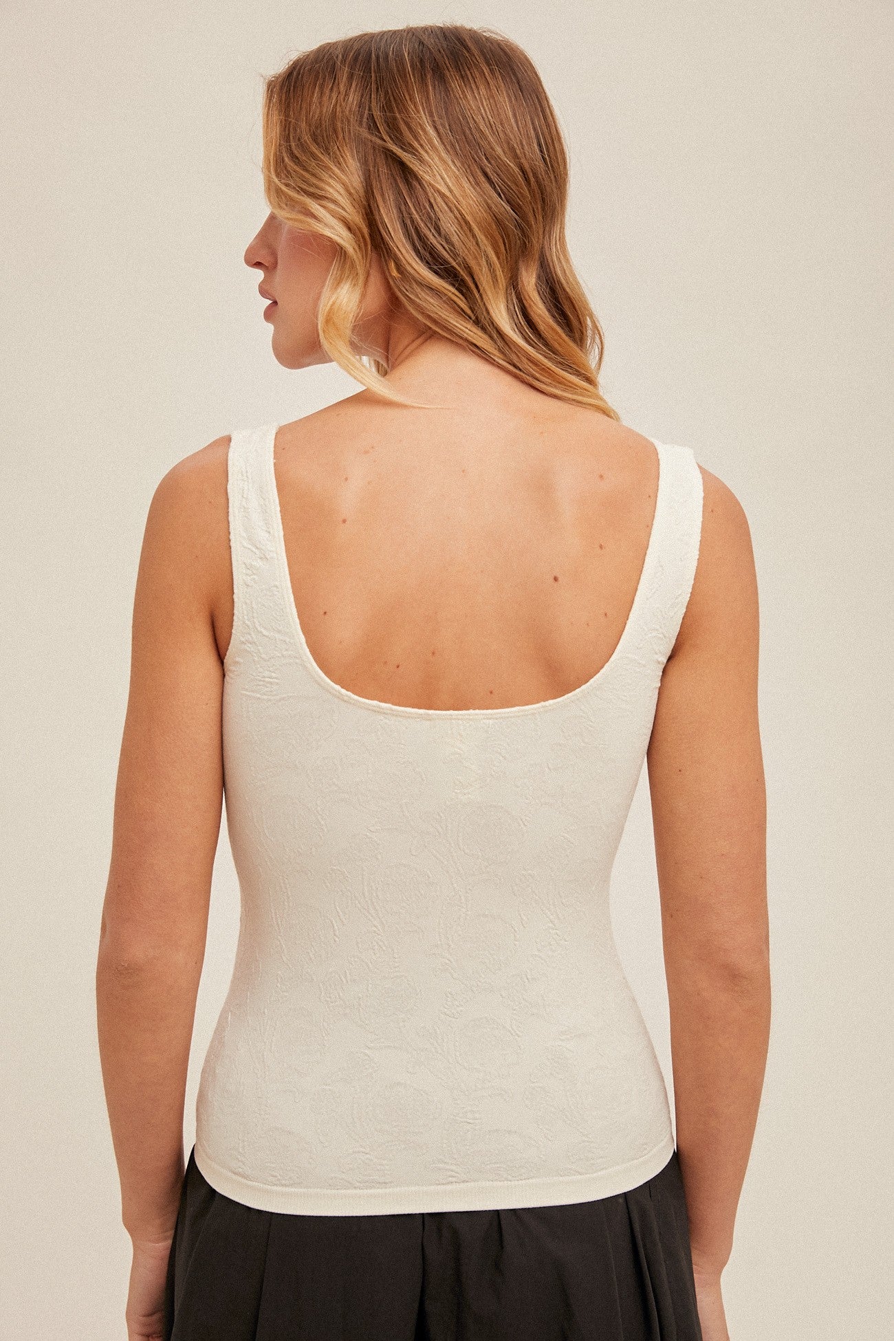 Deep Scoop Neck Jacquard Seamless Tank