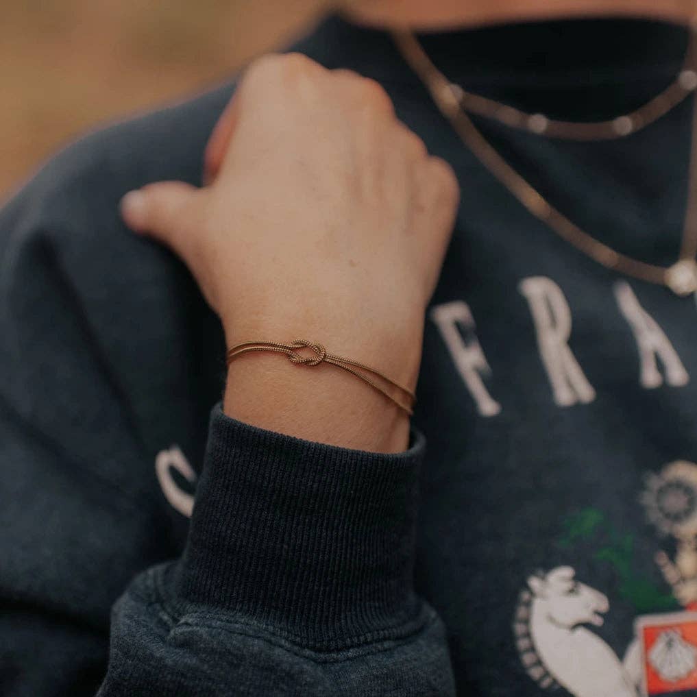 Evelyn Infinity Knot Bracelet: 7"