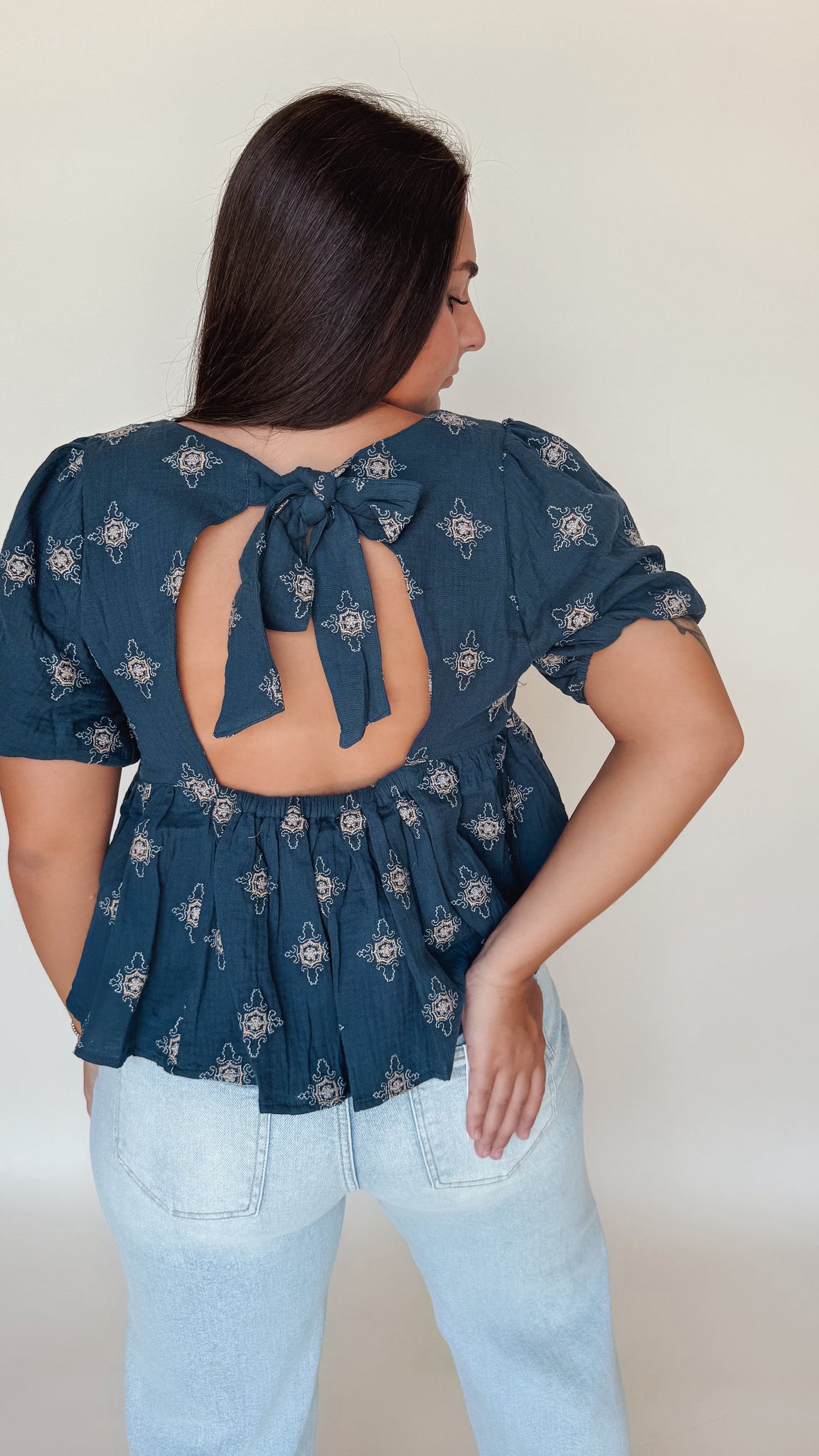 Tie Back Embroidered Bubble Sleeve Peplum Top