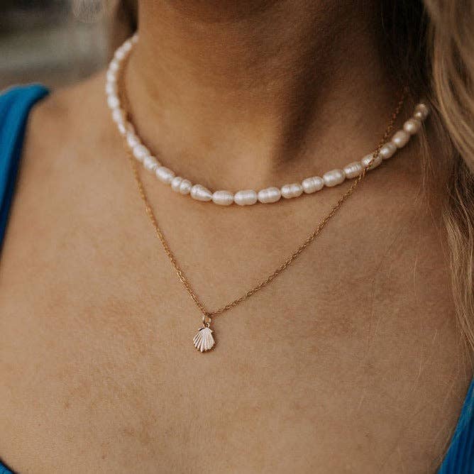 Sea Shell Necklace: 17.5"