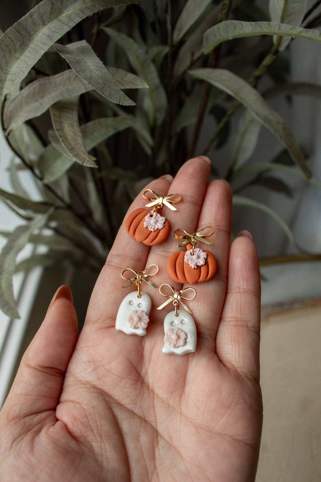 Fall Bow Pumpkin and Ghost Mini Dangles: Pumpkin