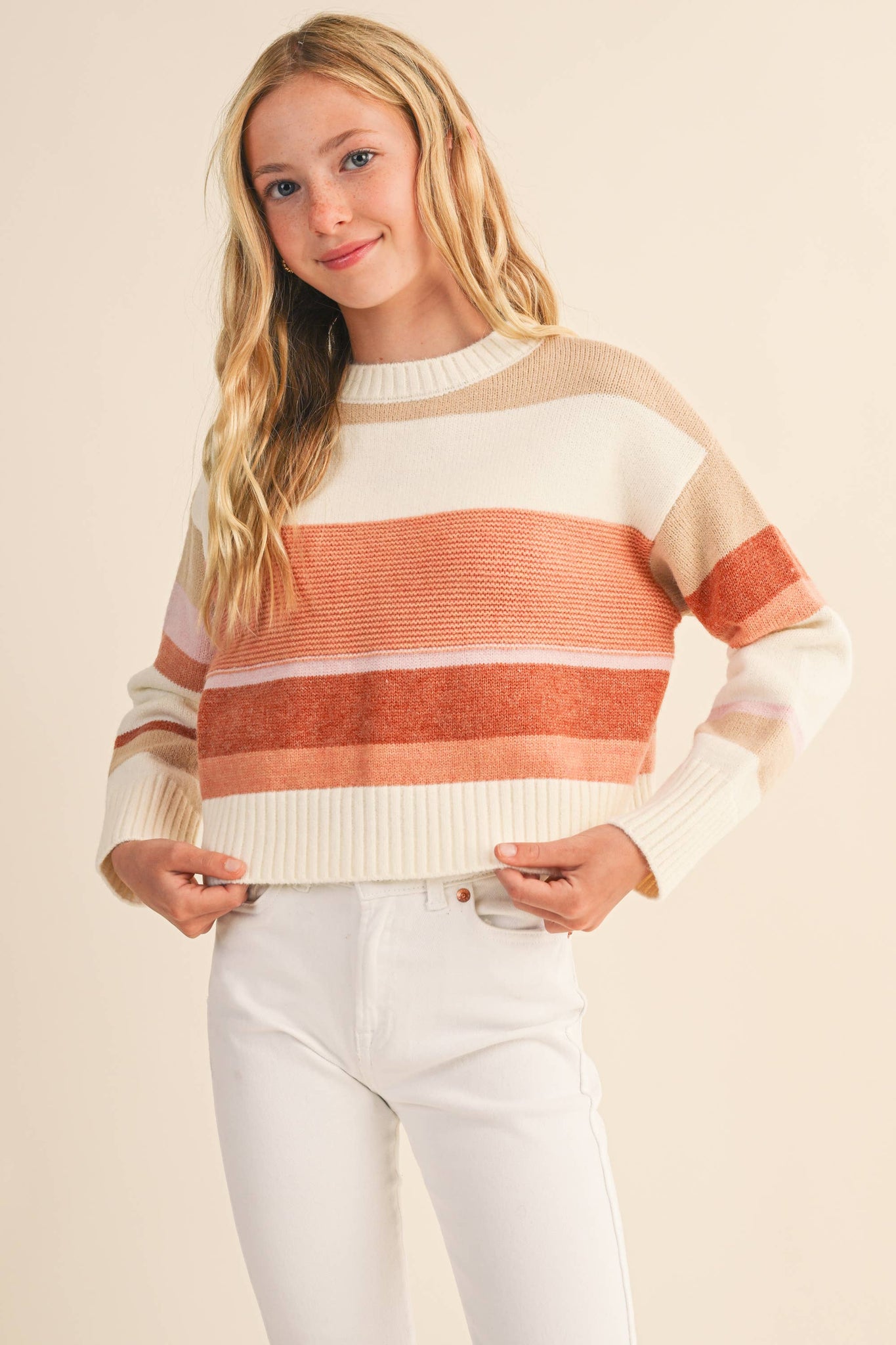 TWEEN KIDS GIRLS ROUND NECK CROPPED SWEATER
