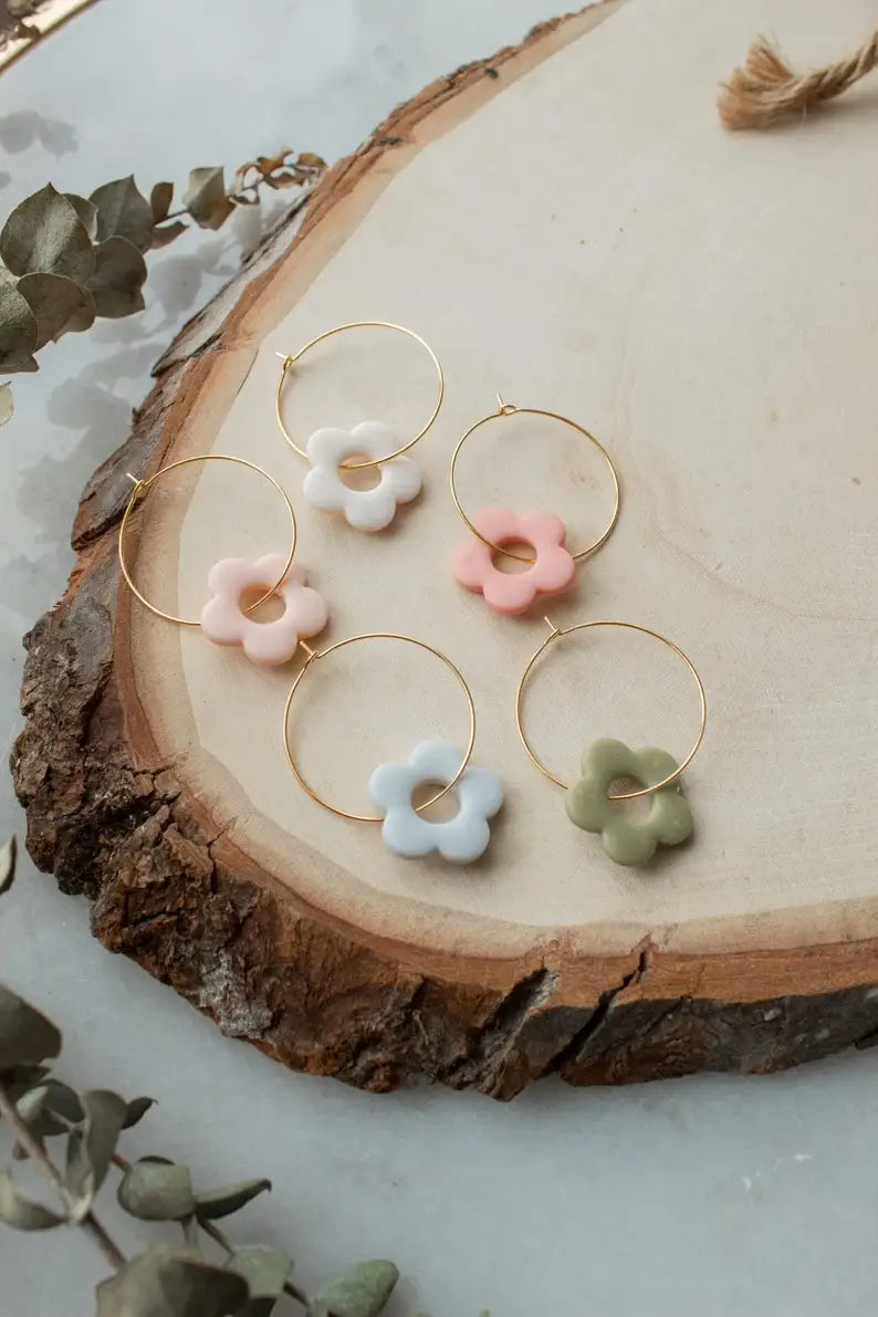 Retro Daisy Hoops: Blue