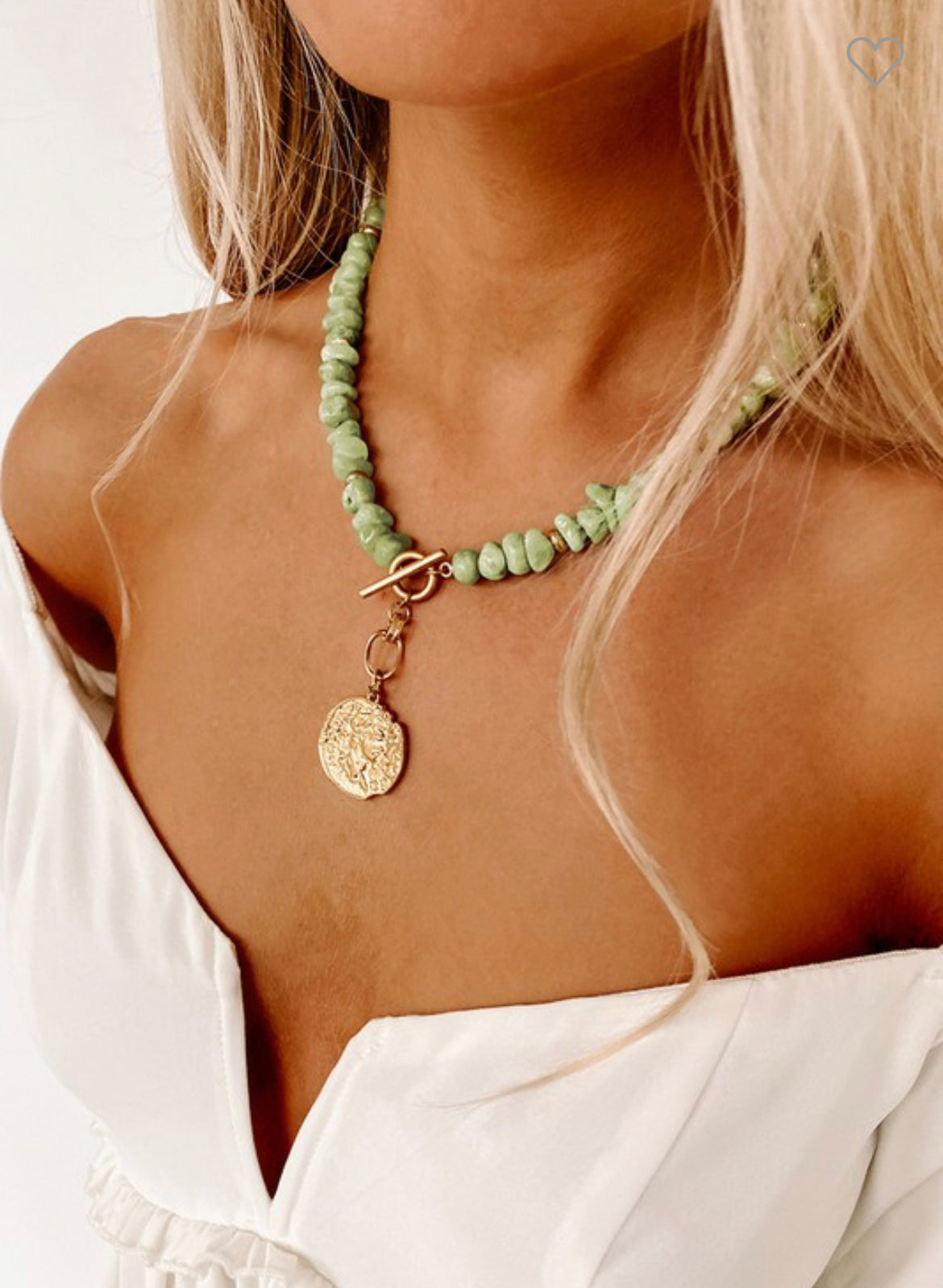 Green Pendant Necklace.